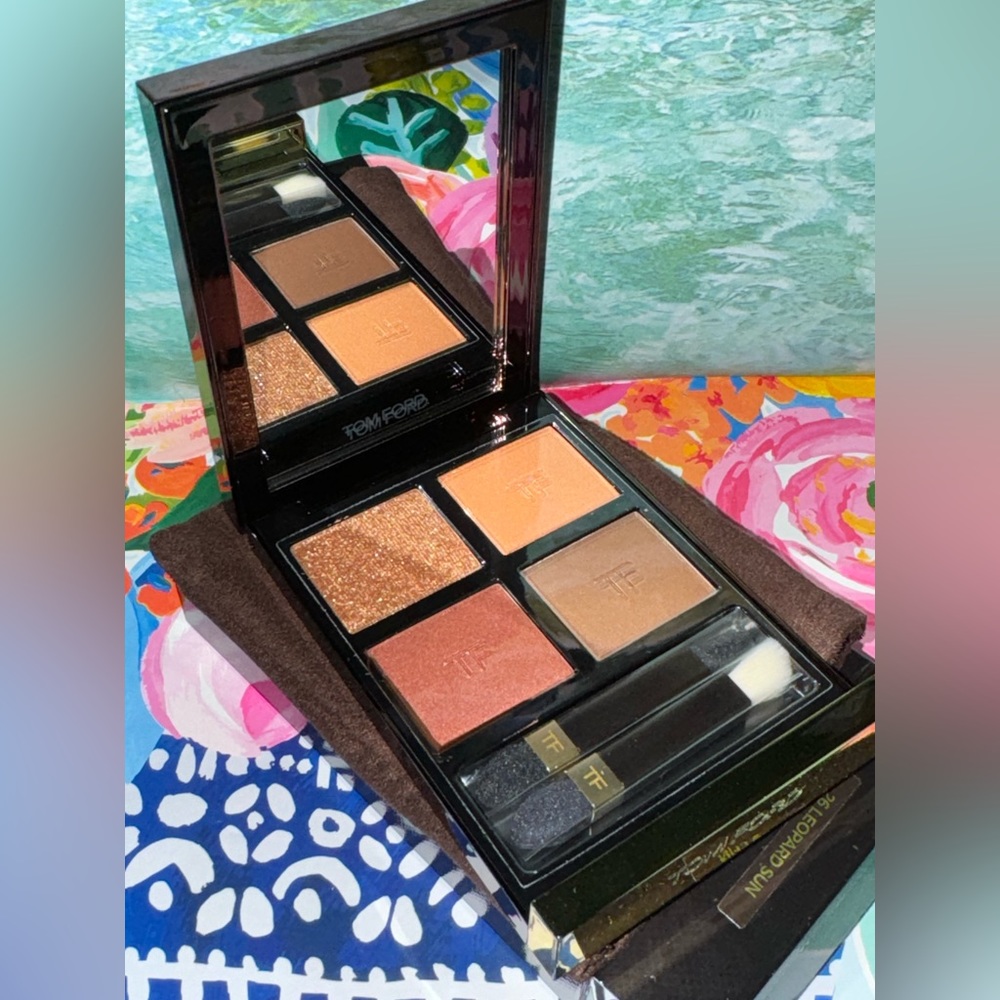 NIB NWT Tom Ford Eye Color Quad Eyeshadow Compact Mirror Palette 26 Leopard Sun - Picture 8 of 14
